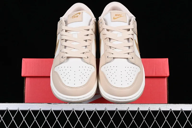All categories Nk SB Dunk series Nk SB Dunk Low low-top sneakers K version Nk Dunk Low beige gold hook SB low-top sports and leisure sneakers DX5930-001